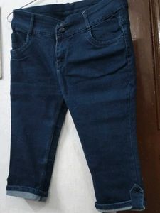 Dark Wash Denim Capris