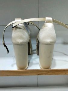 Platform Heels Unused 10/10 Don&#39;t Miss