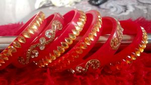 Red &amp; Gold Bangle Set
