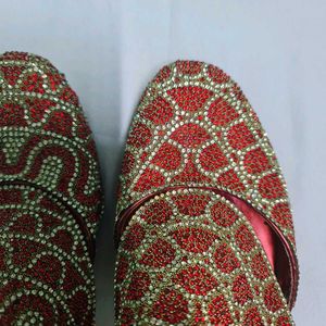 Red Embellished Flats Best for Brides 😍✨️