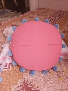 Pink &#39;Grateful&#39; Floral Round Pillow