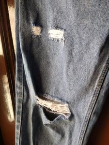 loose fit straight blue jeans