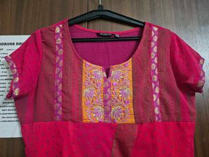 A Line Layered Kurti