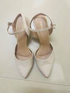 Rocia Pointed-Toe Kitten Heels