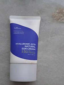 Isntree Hyaluronic Acid Korean Sunscreen