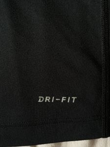 WOMENS NIKE TSHIRT