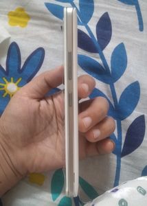 Price Drop Lenovo Vibe P1ma40(White) Works Great