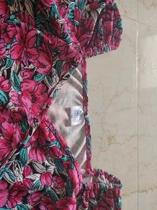 Sweetheart Neck Crop Top With Back Knot