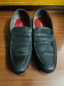 NAVY SHOES
