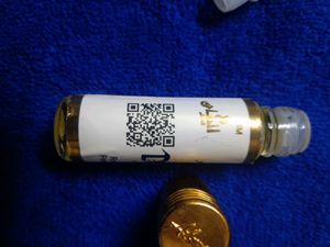 ASTIN Deeds Attar Rollon, 8ml - Pack of 1