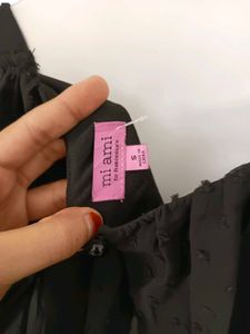 Black Sleeveless Dress
