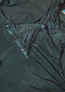 Elegant Emerald Black Abaya