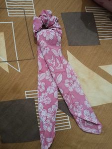 Pink Floral Scrunchie Scarf
