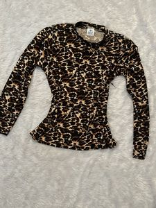 Fitted Beautiful Top💫