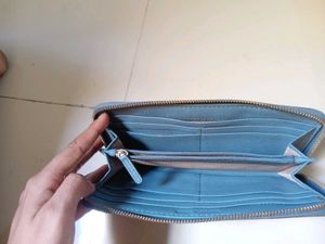 Michael kors sling bag