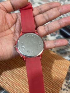 Red WOMAGE Watch