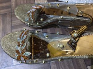 Women Golden Heel