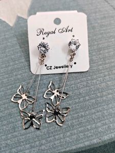 3 bequtiful Dangle Earrings