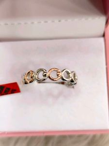 Two-Tone Circle Link Ring