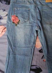 Women&#39;s Floral Jeans