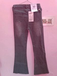 WOMEN&#39;S BOOTLEG FASHION JEANS