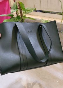 Beautiful Stylish Tote Bag With Small Pouch