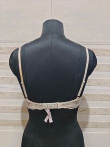 Victoria&#39;s Secret Floral Lace Trim Bra
