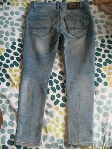 Light Wash Denim Jeans