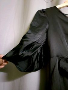 Elegant Black Silk Midi Dress