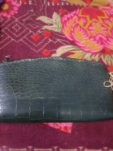 “Hand Purse with Chain | Stylish | Good Condition