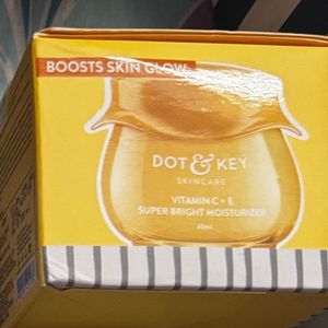 Dot & Key Moisturizer