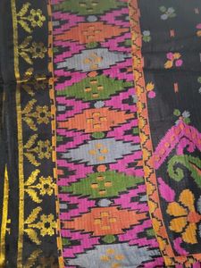 i am selling black golden saree