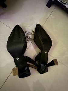 Sequins Bow Heels