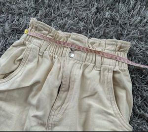 H&amp;M Beige Shorts