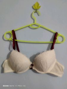 Delor by Vivien Bra🍒