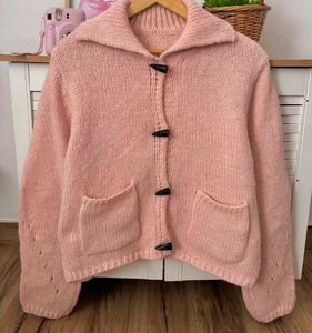 pink knit cardigan 🧶