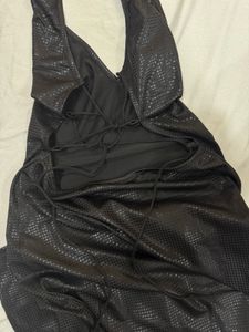 Black halter neck bodycon dress