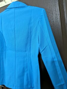 Blue Fitted Formal Blazer With Cushion Shoulders