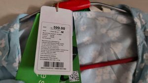 MAX women Shrug / Overcoat New With Tag