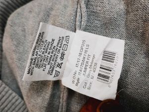 T-shirt Sweater