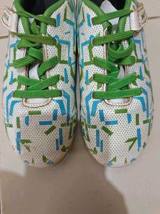 Nivia Kids football shoes with Studs