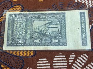 100rs rupees old currency Note