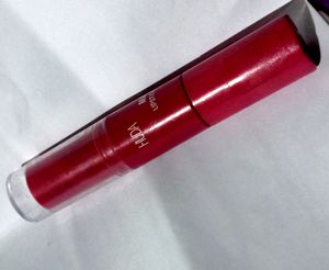 Huda Matte 2 In 1 Lipstick