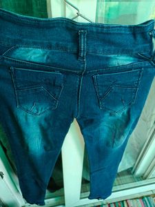 Jeans Ripped Knee Denim