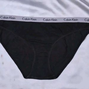 Calvin Klein Bra Panty Set