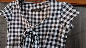 Women Black Checked Cinched Waist Top 🔝