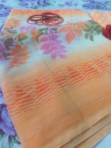 Floral Print Saree🧡