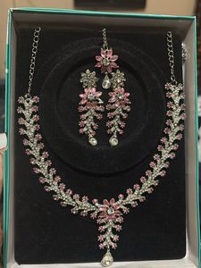 Elegant Pink Jewelry Set