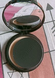 Swiss Beauty Everyday Matte Compact Powder