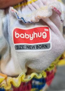 Cute  Onesies of babyoye, mother care and baby hug